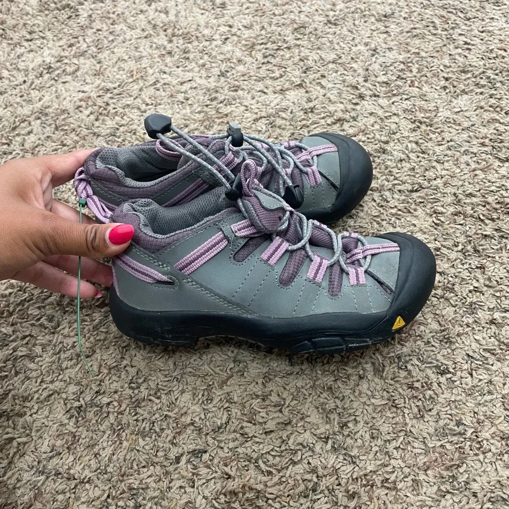 Keen Targhee Kids Waterproof Hiking‎ Shoes Purple Bungee Lace Low Top Trail READ